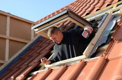 Pose de fenêtres de toit Velux à Combrimont